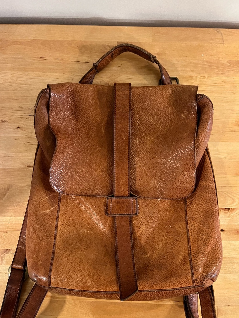 Duluth Trading Co convertible leather bag